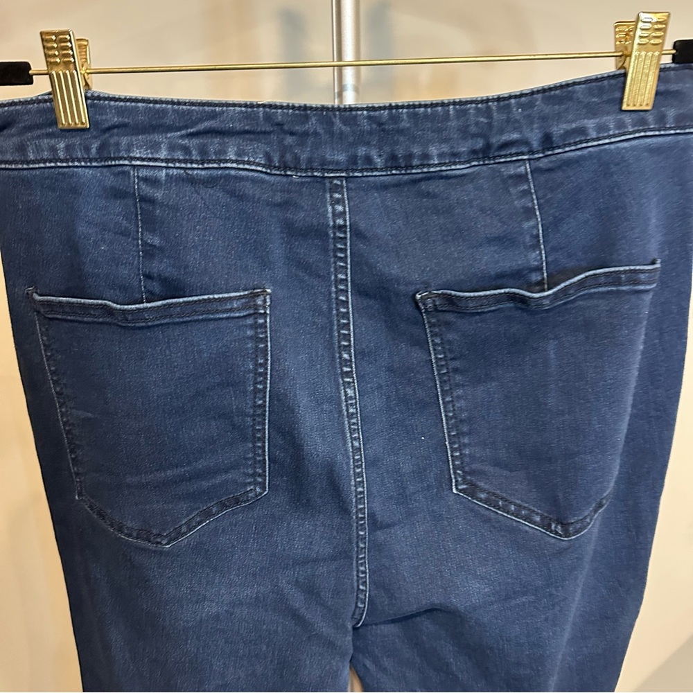 Dark Blue Flare Women's Jeans - Classic High-Waist - Picture 5 of 11